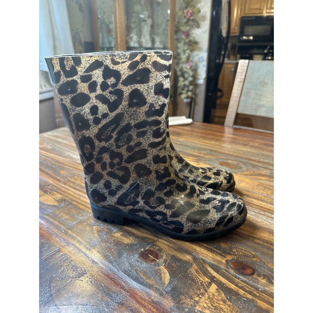 Leopard Print Rubber Rain Boots Women Size 8 Glossy Mid Calf Waterproof Lug Sole